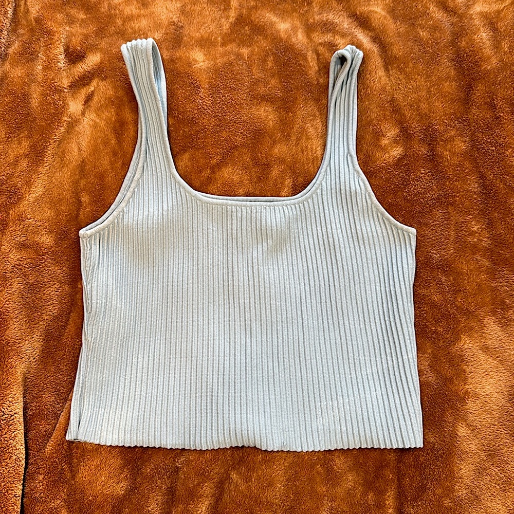 Ribbed Cropped Tank Top